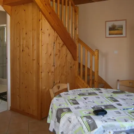 Les Pommiers Doux Σπίτι διακοπών Lestre